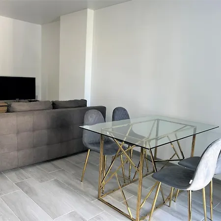 Apartament N10 By Aleezzi