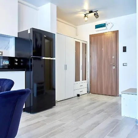 N10 By Aleezzi Apartment